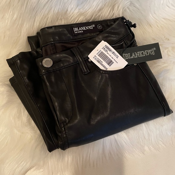 NWT (24) BLANKNYC 7/8 Varick flare cropped Pleather faux vegan snap close black - Picture 8 of 13